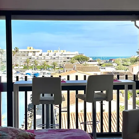 Absolu Chic Naturiste Apartment